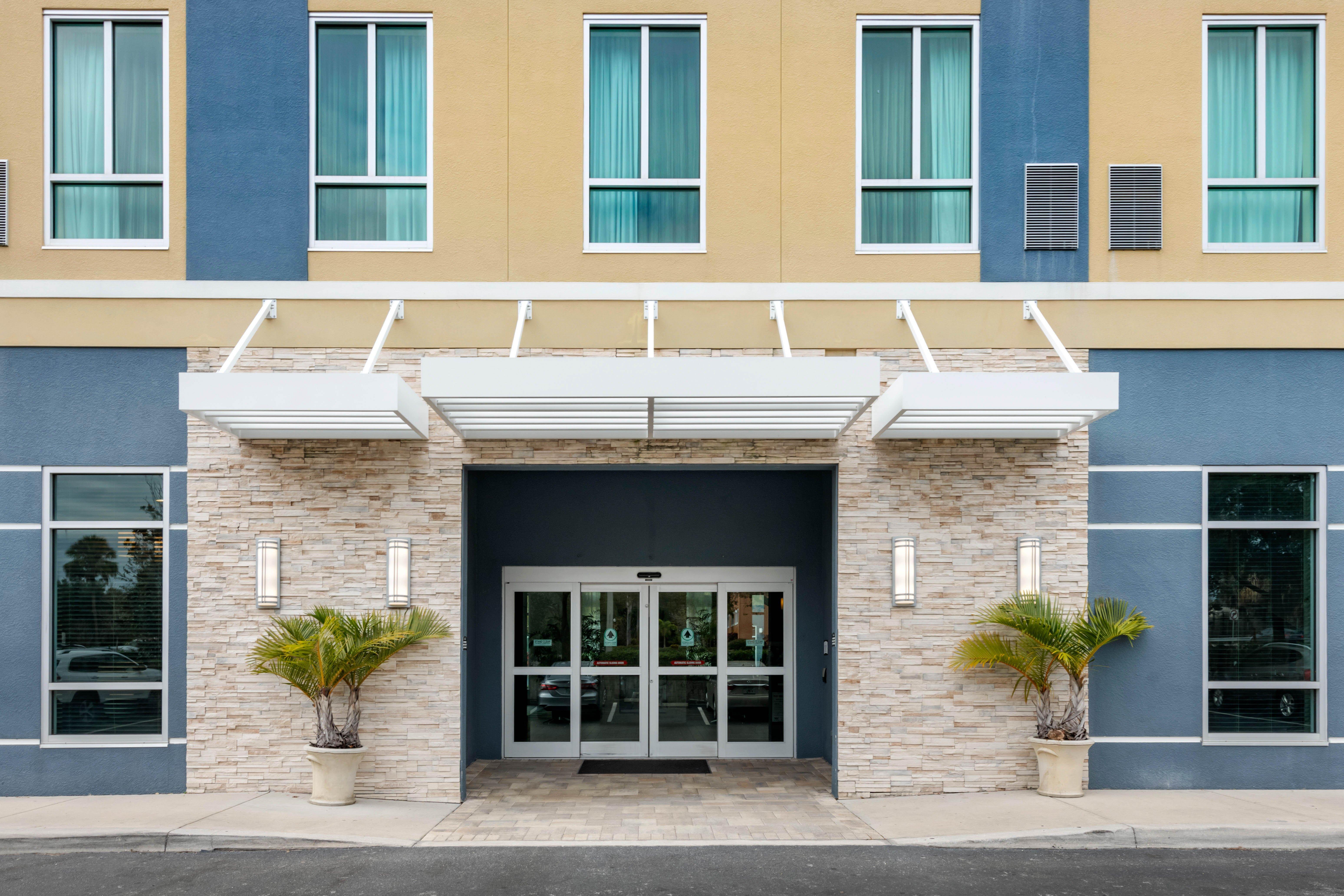 Staybridge Suites St. Petersburg Fl By Ihg Екстериор снимка